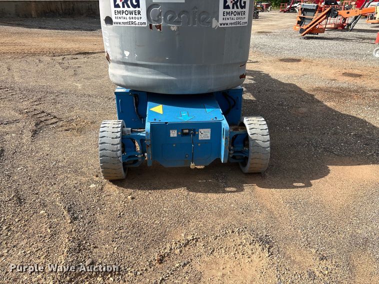 image for item EF1103 2012 Genie Z40 boom lift