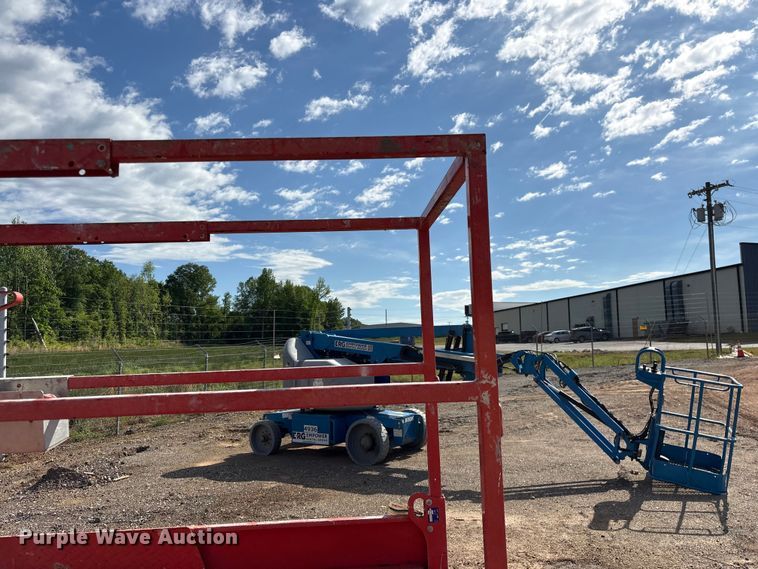 image for item EF1104 2017 SkyJack SJlll3219 scissor lift
