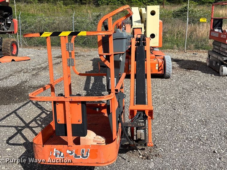 image for item EF1105 2014 JLG E400AJP Narrow boom lift