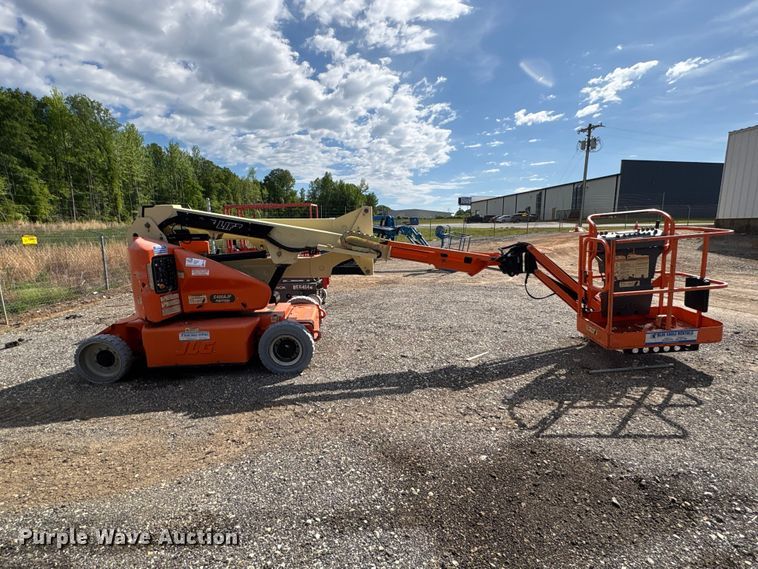 image for item EF1105 2014 JLG E400AJP Narrow boom lift