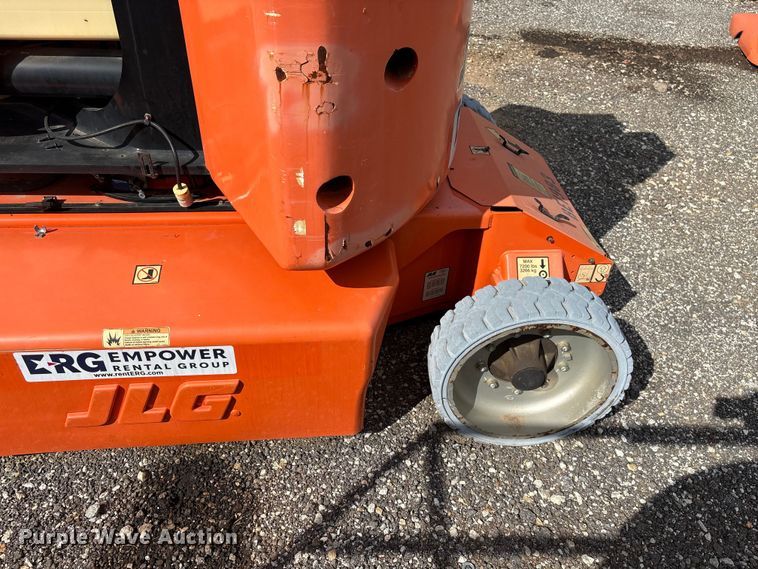 image for item EF1105 2014 JLG E400AJP Narrow boom lift