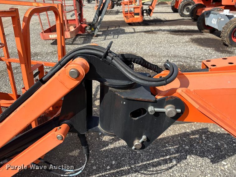image for item EF1105 2014 JLG E400AJP Narrow boom lift