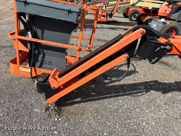 image for item EF1105 2014 JLG E400AJP Narrow boom lift