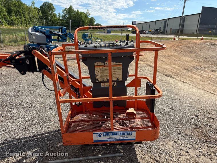 image for item EF1105 2014 JLG E400AJP Narrow boom lift