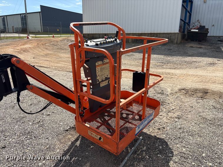 image for item EF1105 2014 JLG E400AJP Narrow boom lift