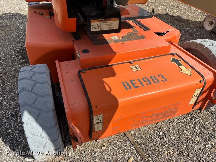 image for item EF1105 2014 JLG E400AJP Narrow boom lift