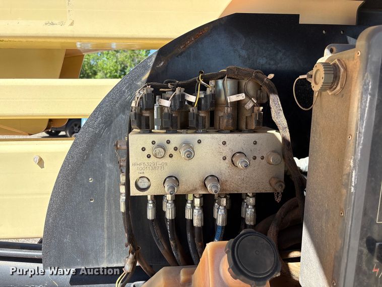 image for item EF1107 2014 JLG 450AJ boom lift