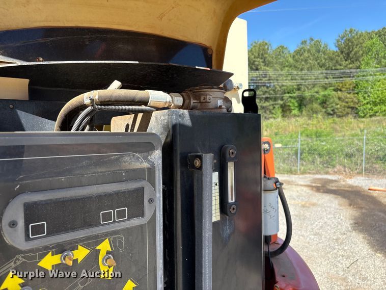 image for item EF1107 2014 JLG 450AJ boom lift