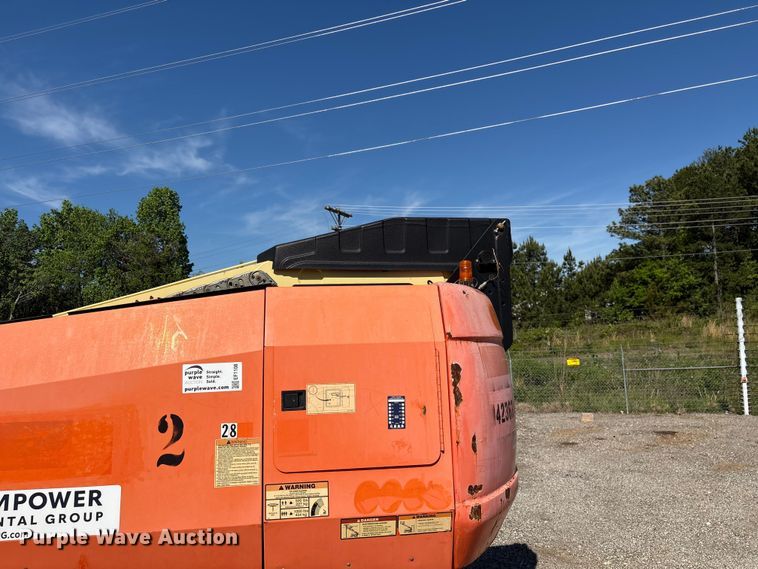 image for item EF1108 2015 JLG 600S boom lift