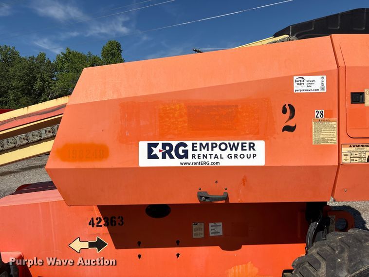 image for item EF1108 2015 JLG 600S boom lift