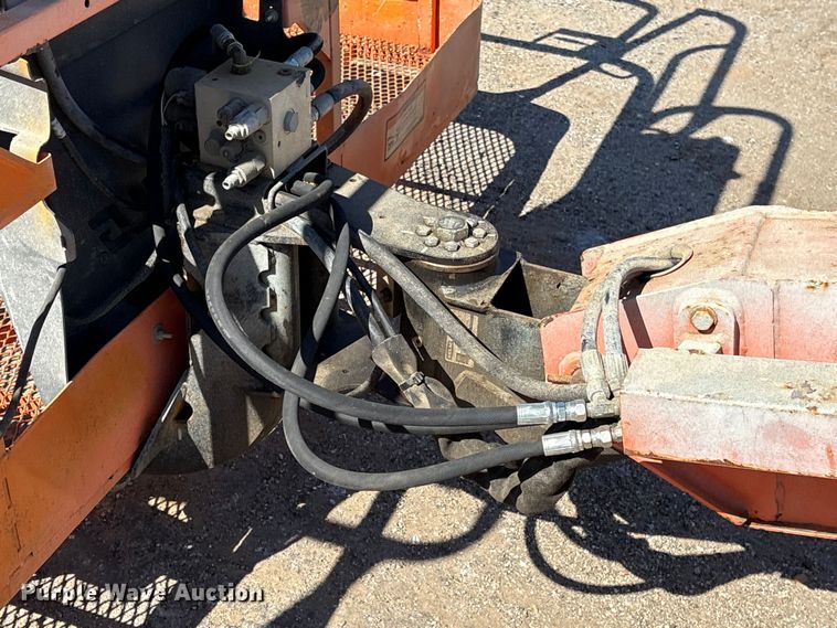 image for item EF1108 2015 JLG 600S boom lift