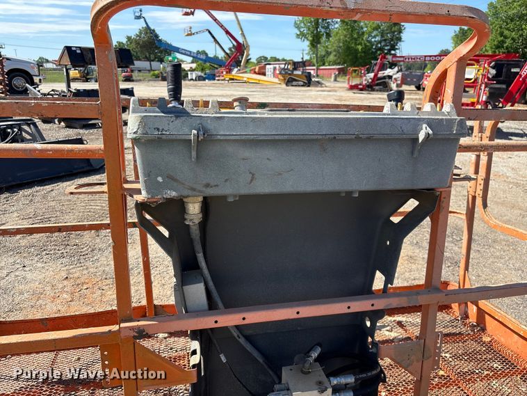 image for item EF1108 2015 JLG 600S boom lift