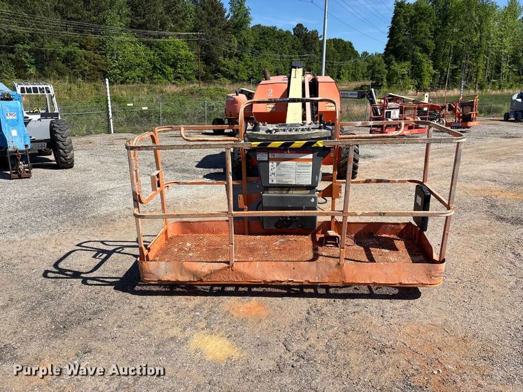 image for item EF1108 2015 JLG 600S boom lift