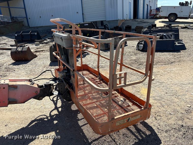image for item EF1108 2015 JLG 600S boom lift
