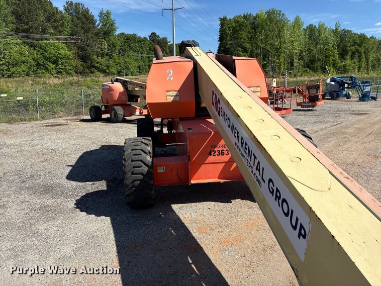 image for item EF1108 2015 JLG 600S boom lift