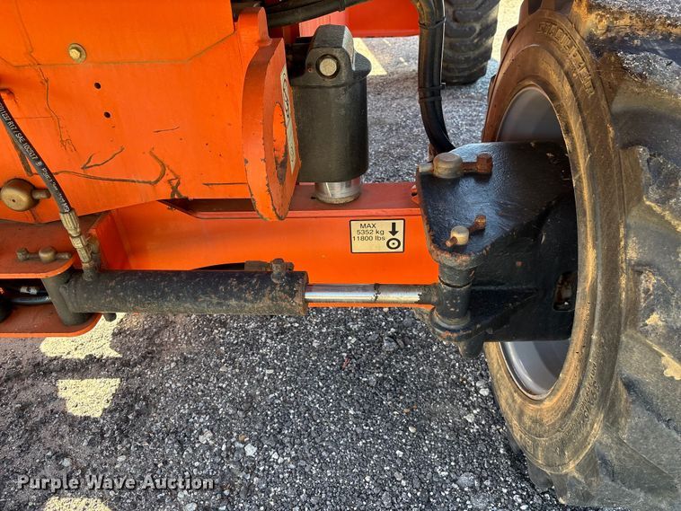 image for item EF1108 2015 JLG 600S boom lift