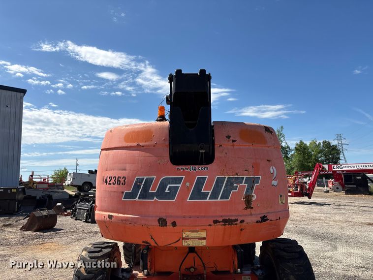 image for item EF1108 2015 JLG 600S boom lift