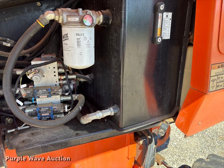 image for item EF1108 2015 JLG 600S boom lift