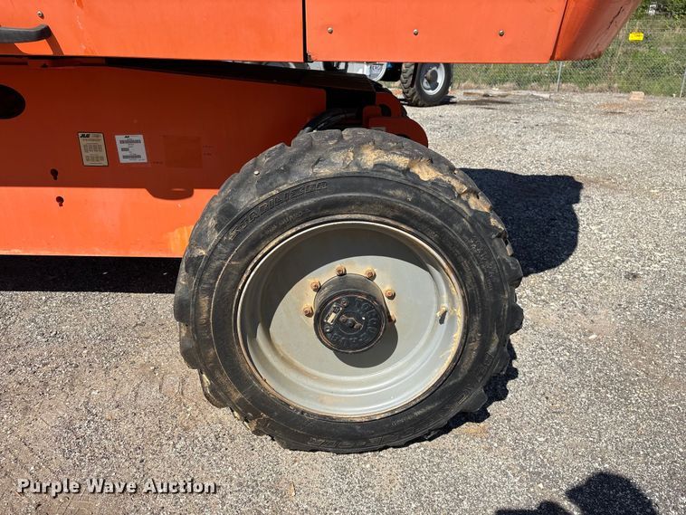 image for item EF1108 2015 JLG 600S boom lift