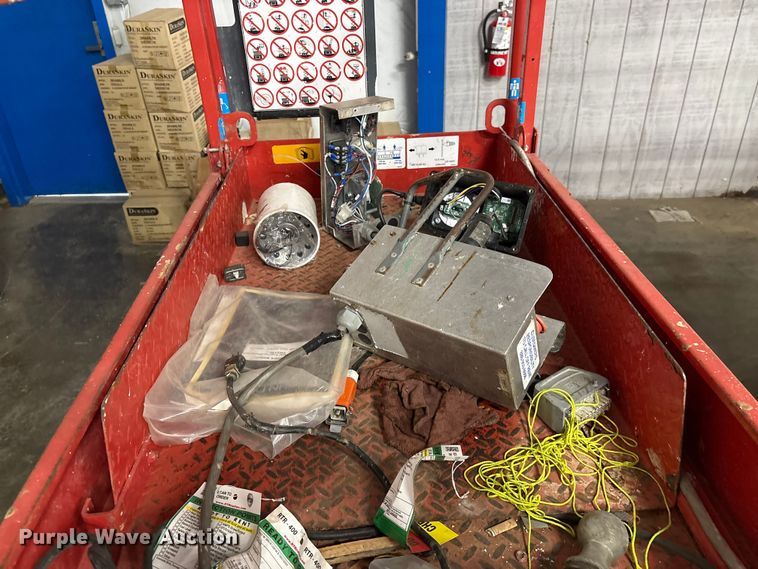 image for item EF1109 2018 SkyJack SKlll3219 scissor lift