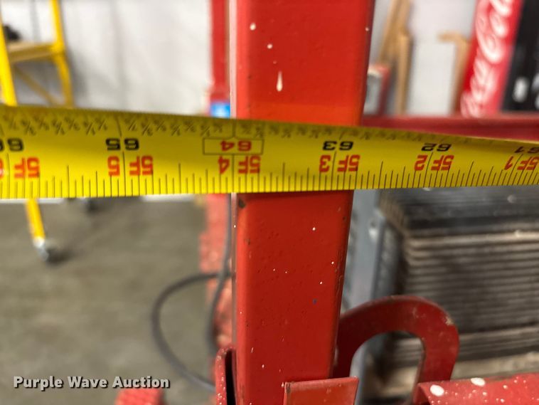image for item EF1109 2018 SkyJack SKlll3219 scissor lift