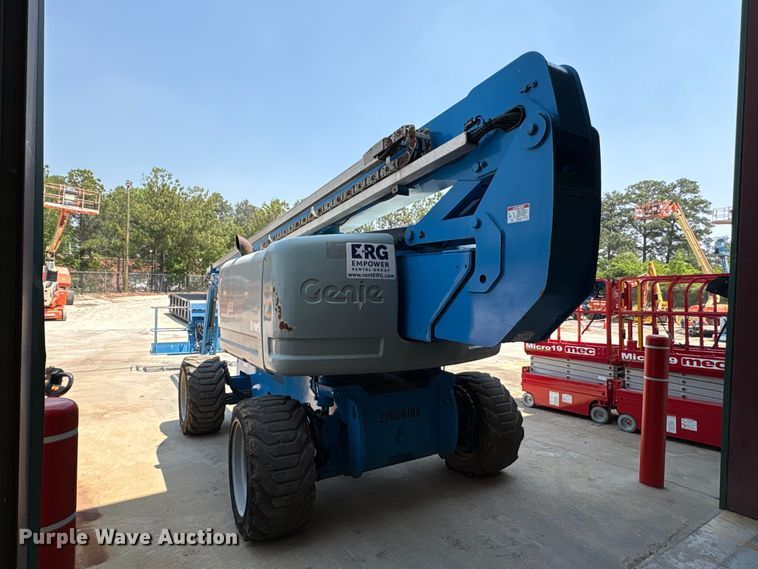 image for item EF1110 2007 Genie Z80/60 boom lift