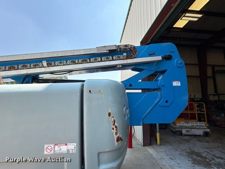 image for item EF1110 2007 Genie Z80/60 boom lift