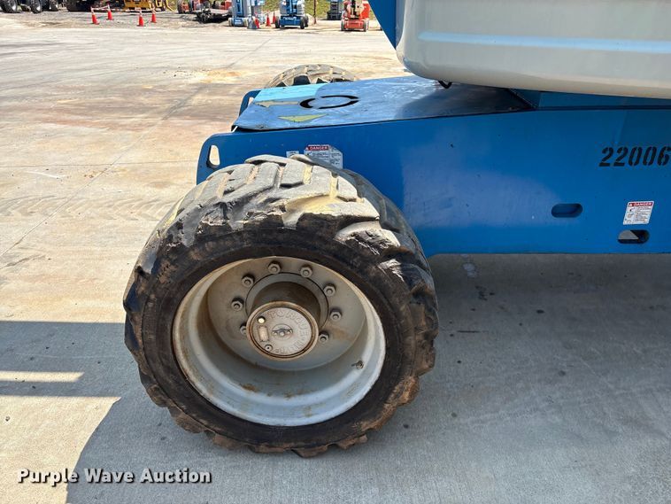 image for item EF1110 2007 Genie Z80/60 boom lift