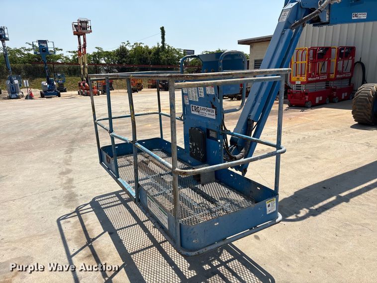 image for item EF1110 2007 Genie Z80/60 boom lift