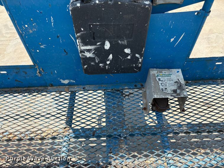image for item EF1110 2007 Genie Z80/60 boom lift