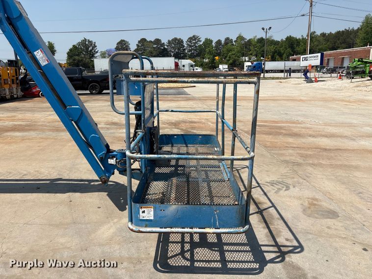 image for item EF1110 2007 Genie Z80/60 boom lift