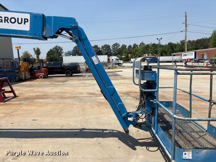 image for item EF1110 2007 Genie Z80/60 boom lift