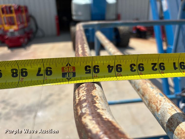 image for item EF1110 2007 Genie Z80/60 boom lift