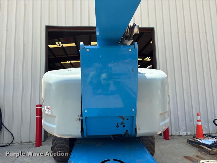 image for item EF1110 2007 Genie Z80/60 boom lift