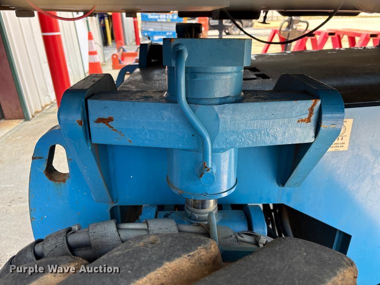 image for item EF1110 2007 Genie Z80/60 boom lift