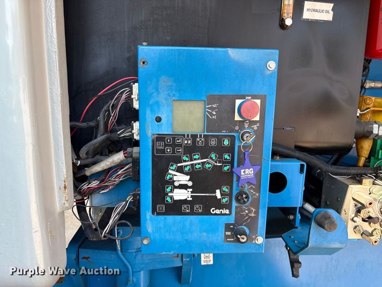 image for item EF1110 2007 Genie Z80/60 boom lift