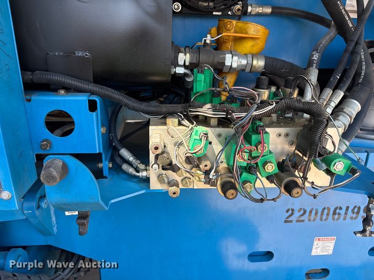 image for item EF1110 2007 Genie Z80/60 boom lift