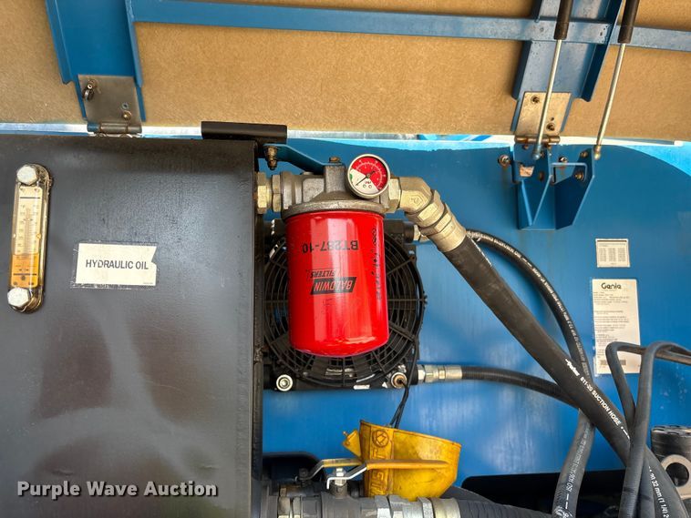 image for item EF1110 2007 Genie Z80/60 boom lift