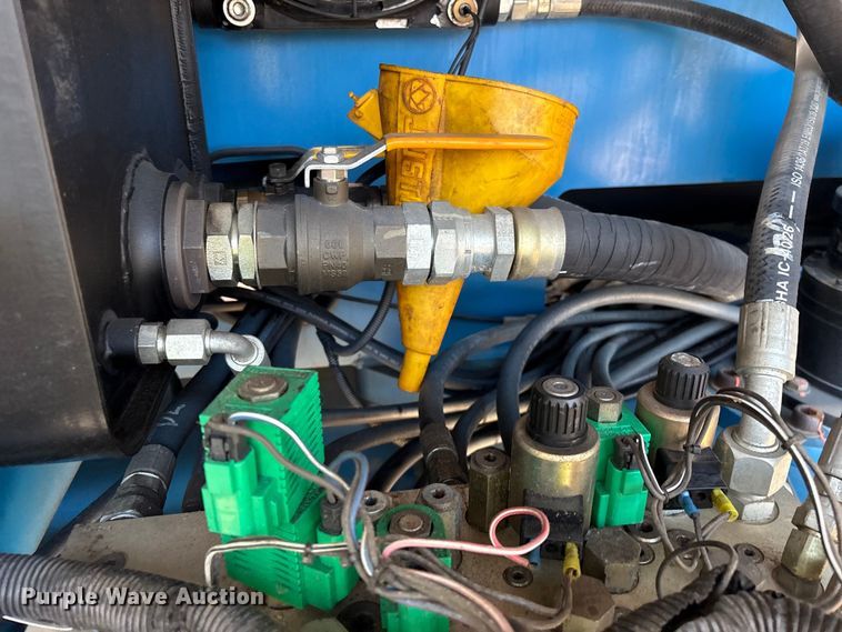 image for item EF1110 2007 Genie Z80/60 boom lift