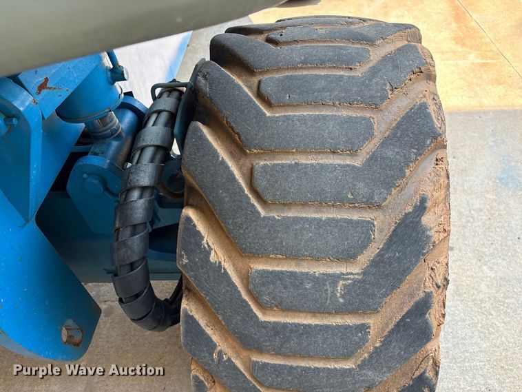 image for item EF1110 2007 Genie Z80/60 boom lift