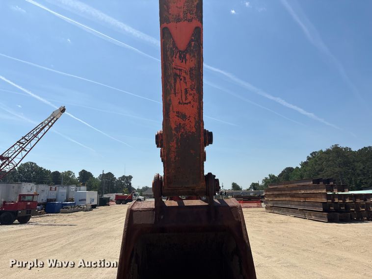 image for item EF1113 1999 Hitachi EX750-5 excavator