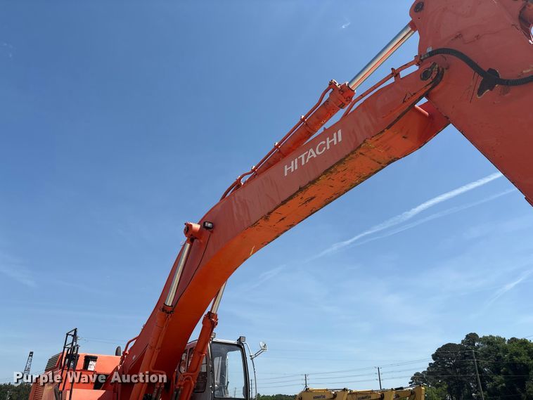 image for item EF1113 1999 Hitachi EX750-5 excavator