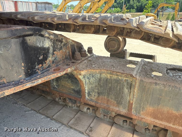 image for item EF1113 1999 Hitachi EX750-5 excavator