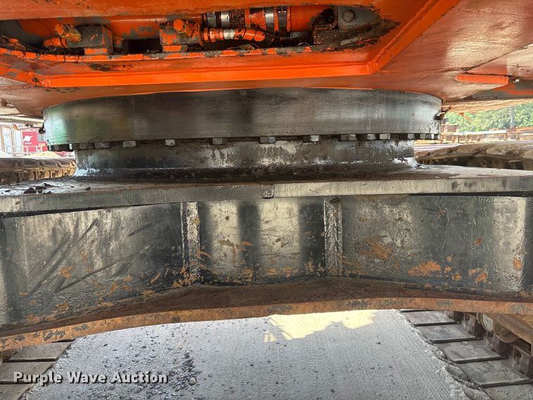image for item EF1113 1999 Hitachi EX750-5 excavator