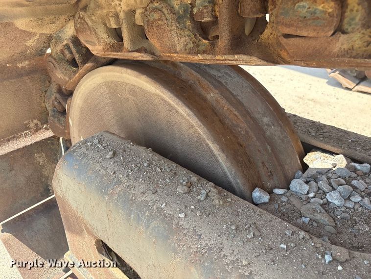 image for item EF1113 1999 Hitachi EX750-5 excavator