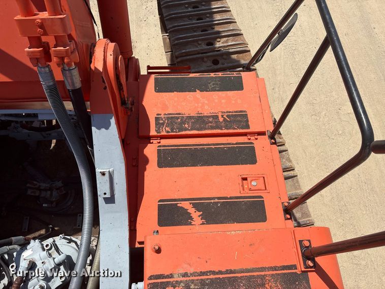 image for item EF1113 1999 Hitachi EX750-5 excavator