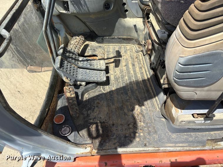 image for item EF1113 1999 Hitachi EX750-5 excavator