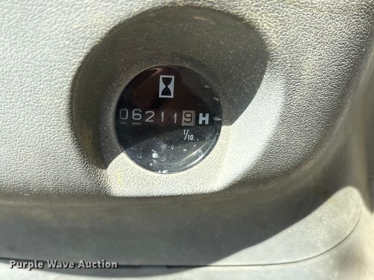 image for item EF1113 1999 Hitachi EX750-5 excavator