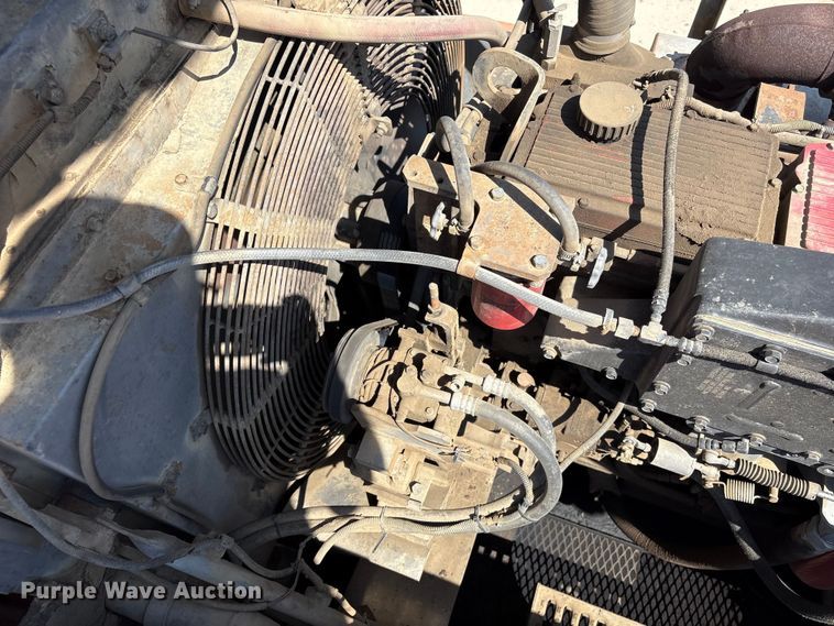 image for item EF1113 1999 Hitachi EX750-5 excavator