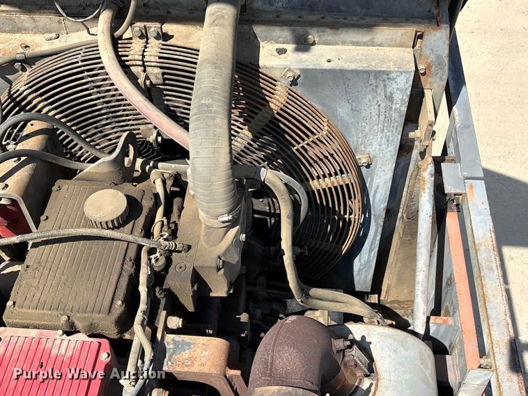 image for item EF1113 1999 Hitachi EX750-5 excavator
